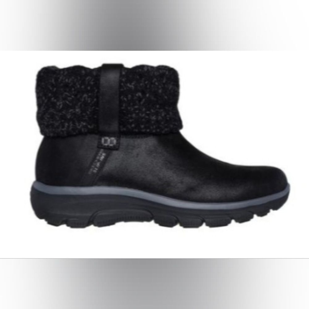 Skechers Slip Ins, Womens Boots, Vegan Leather, NIB/Size 5